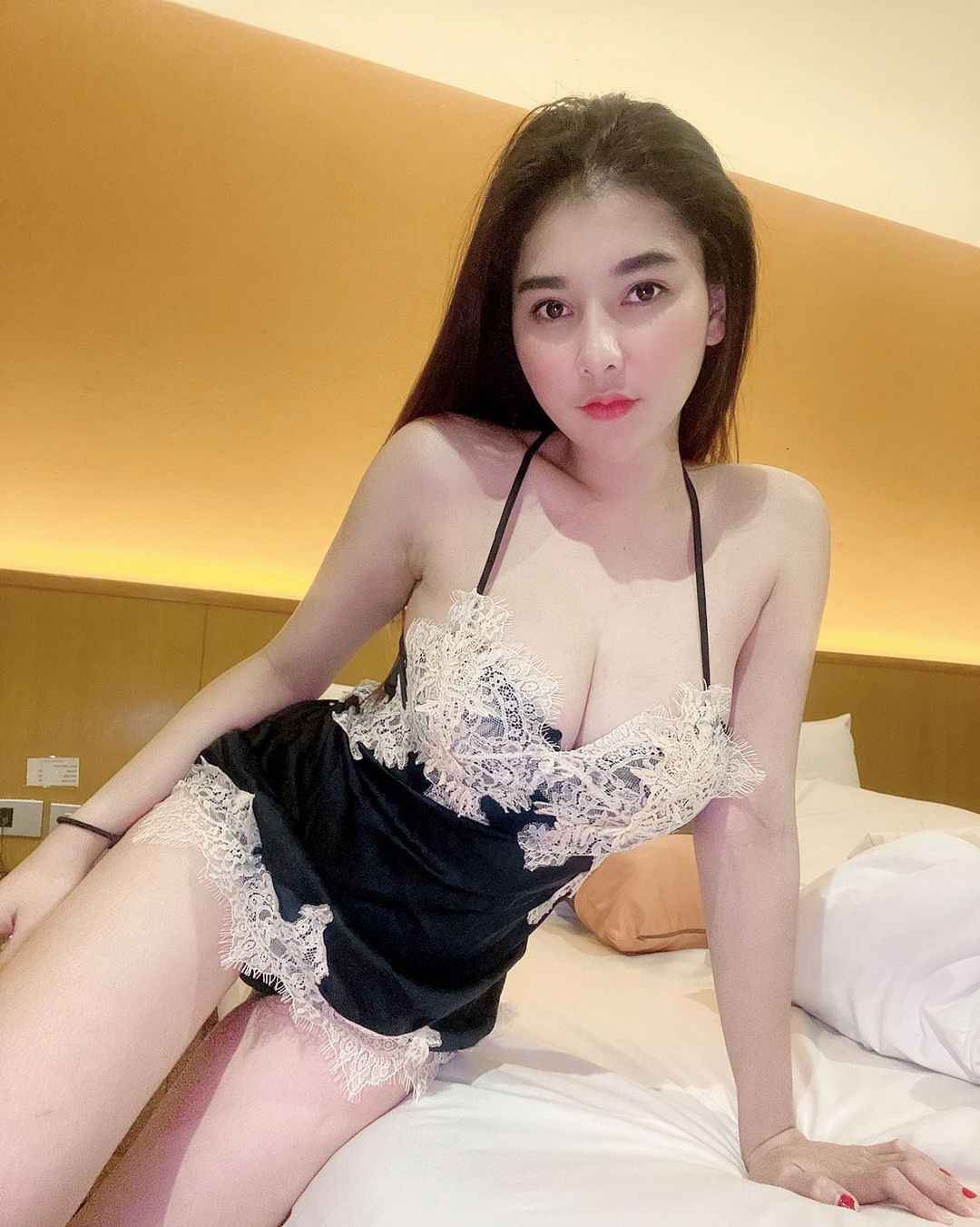 Seductive call girl in KL for your pleasure